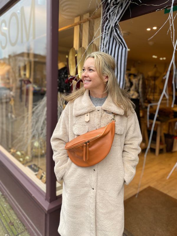 Willa cross body bag (tan leather)