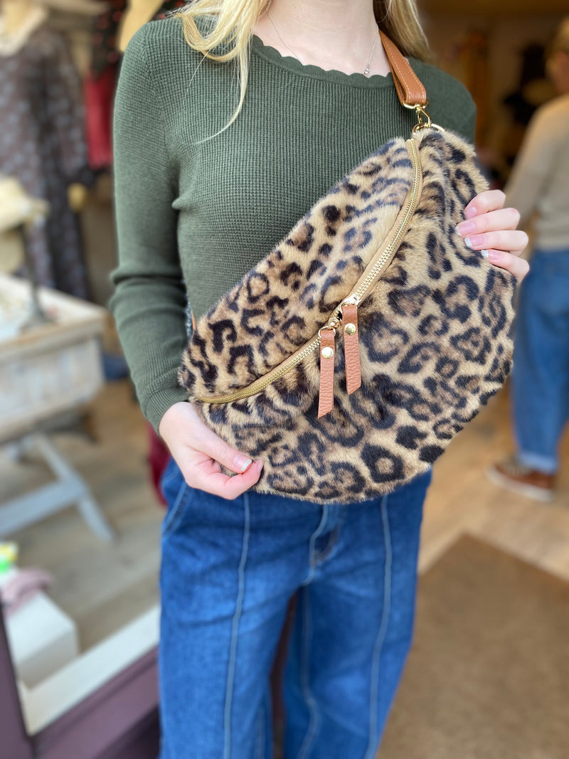 Willa cross body bag (Leopard)