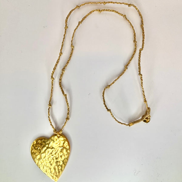 IBU  sweetheart knotted necklace