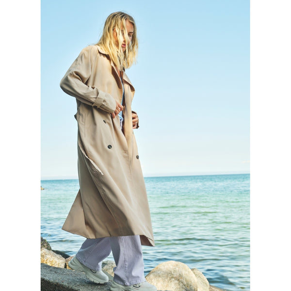 COSTER COPENHAGEN Trench in light camel