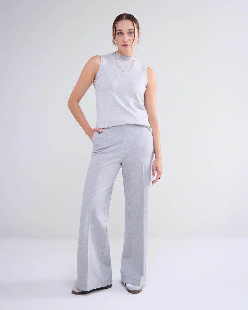 woman wearing Summum Woman Punto Milano Trousers (Grey)